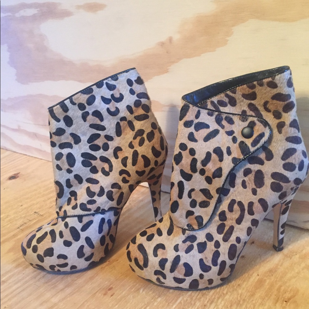 JIMMY CHOO Leopard Print Calf Hair Ankle Boots