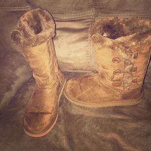 🐻Fur Uggs🐻