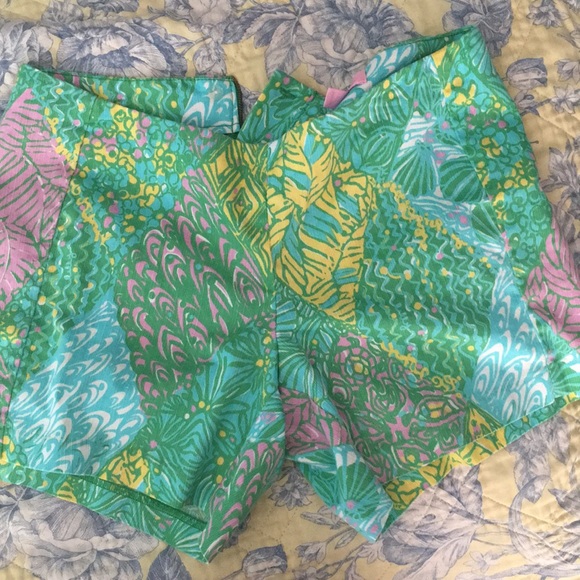 Lilly Pulitzer size 4 shorts - Picture 1 of 4