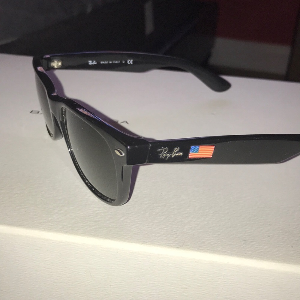 Rayban “New Wayfarer” Sunglasses