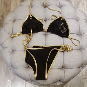 Black/gold string bikini