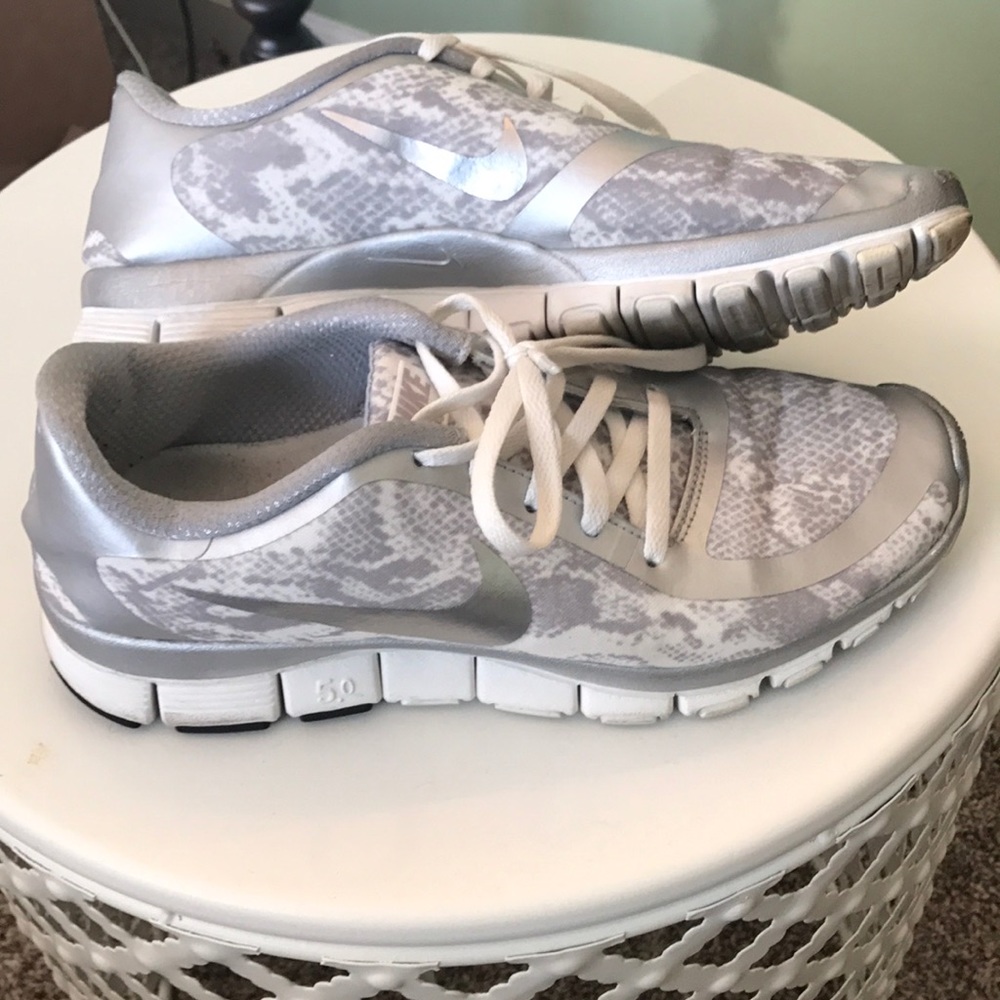 White And Silver Women "Nike Free 5.0"
