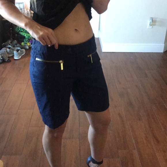 💃🏼💥LAST CHANCE Michael Kors Shorts / Gotta Go! - Picture 2 of 4