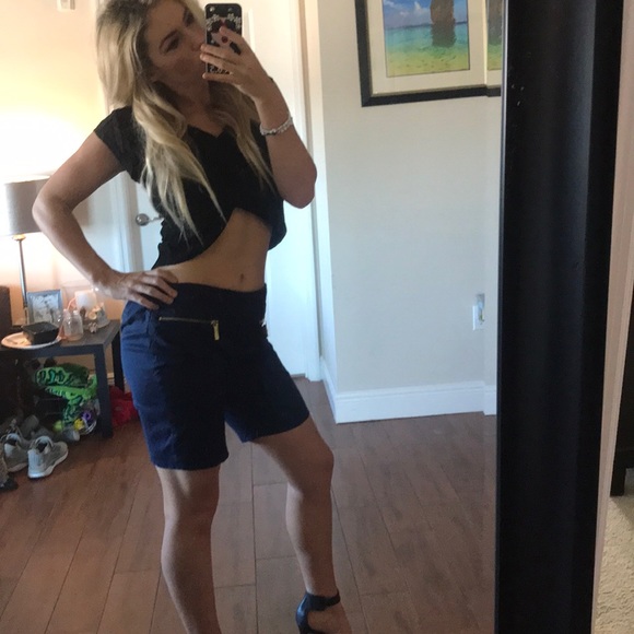 💃🏼💥LAST CHANCE Michael Kors Shorts / Gotta Go! - Picture 3 of 4