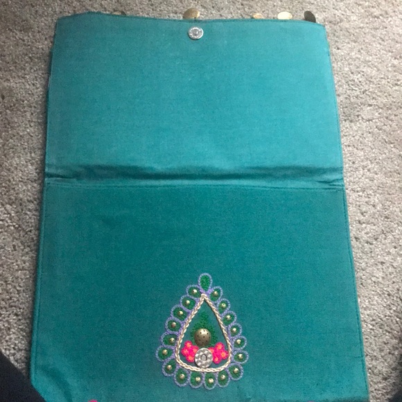 iPad/small laptop case - Picture 2 of 3