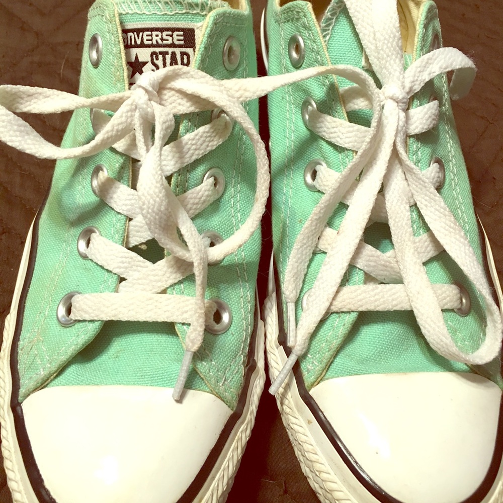 Size 6 Converse