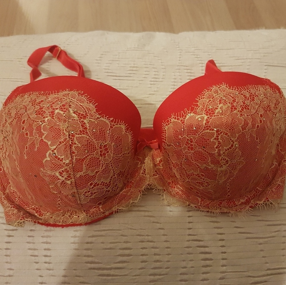 Victoria's Secret Push Up Bra