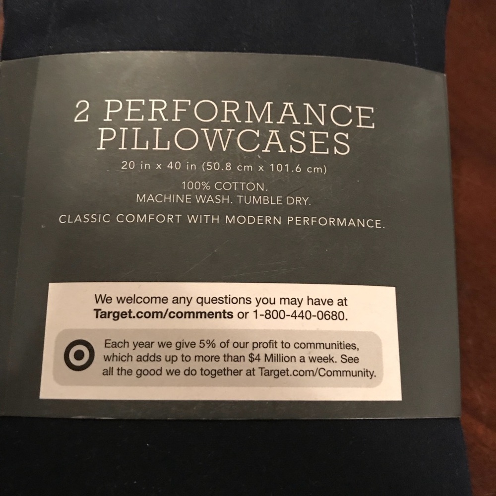 KING SIZE PERFORMANCES NAVY PILLOWCASES TWO BNWT