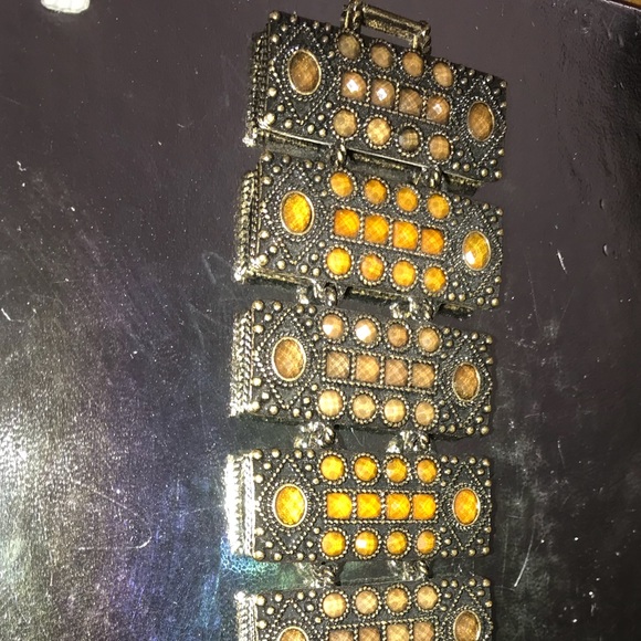 Lia Sophia Metal Jewel link Bracelet - Picture 4 of 5