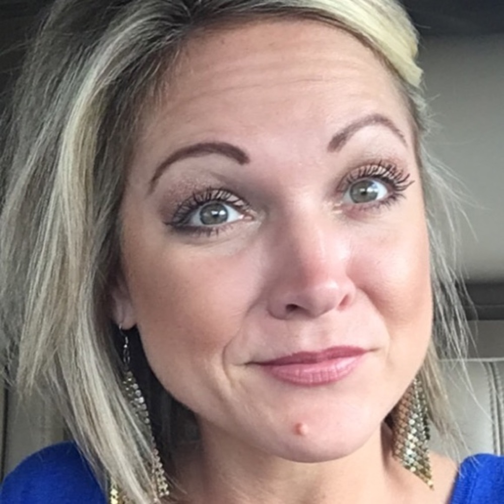 Meet your Posher, Laurie