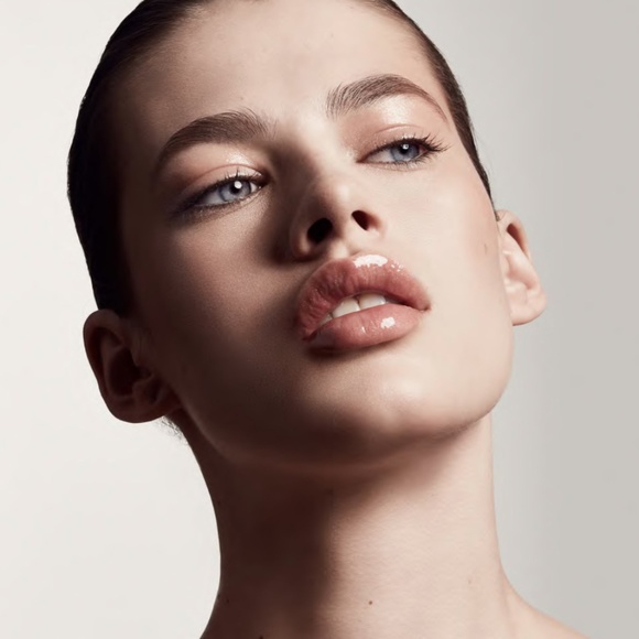 FENTY BEAUTY by Rihanna Gloss Bomb Universal Color - Picture 2 of 4