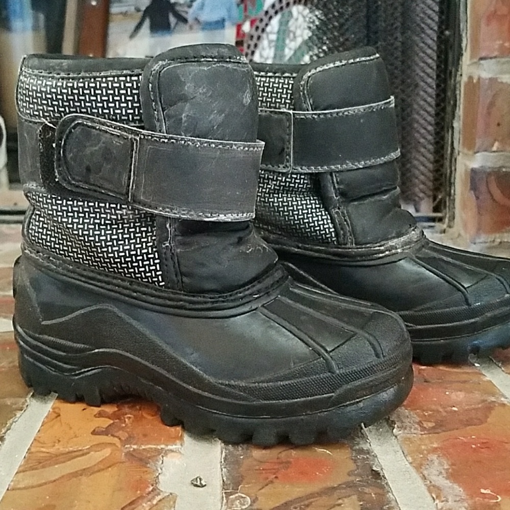 Boys snow boots