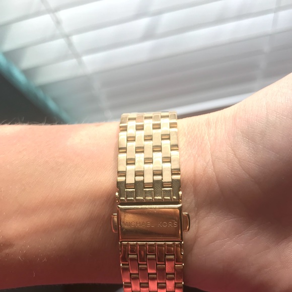 Gold Michael Kors Watch - Picture 4 of 6