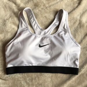 LIKE NEW! Nike White Sports Bra M
