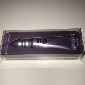 Urban Decay eyeshadow primer