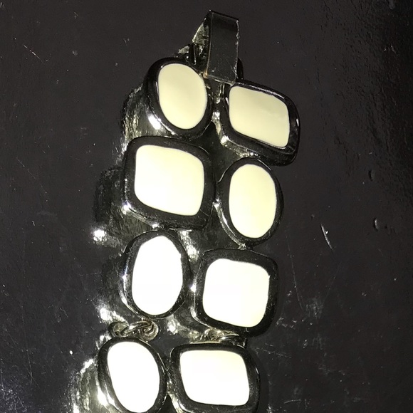 Lia Sophia white/silver link bracelet - Picture 2 of 4