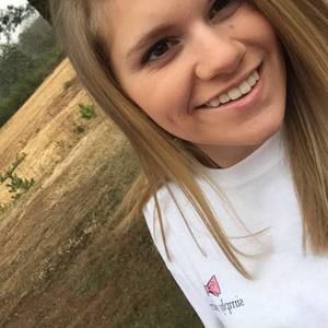 Meet your Posher, Hannah