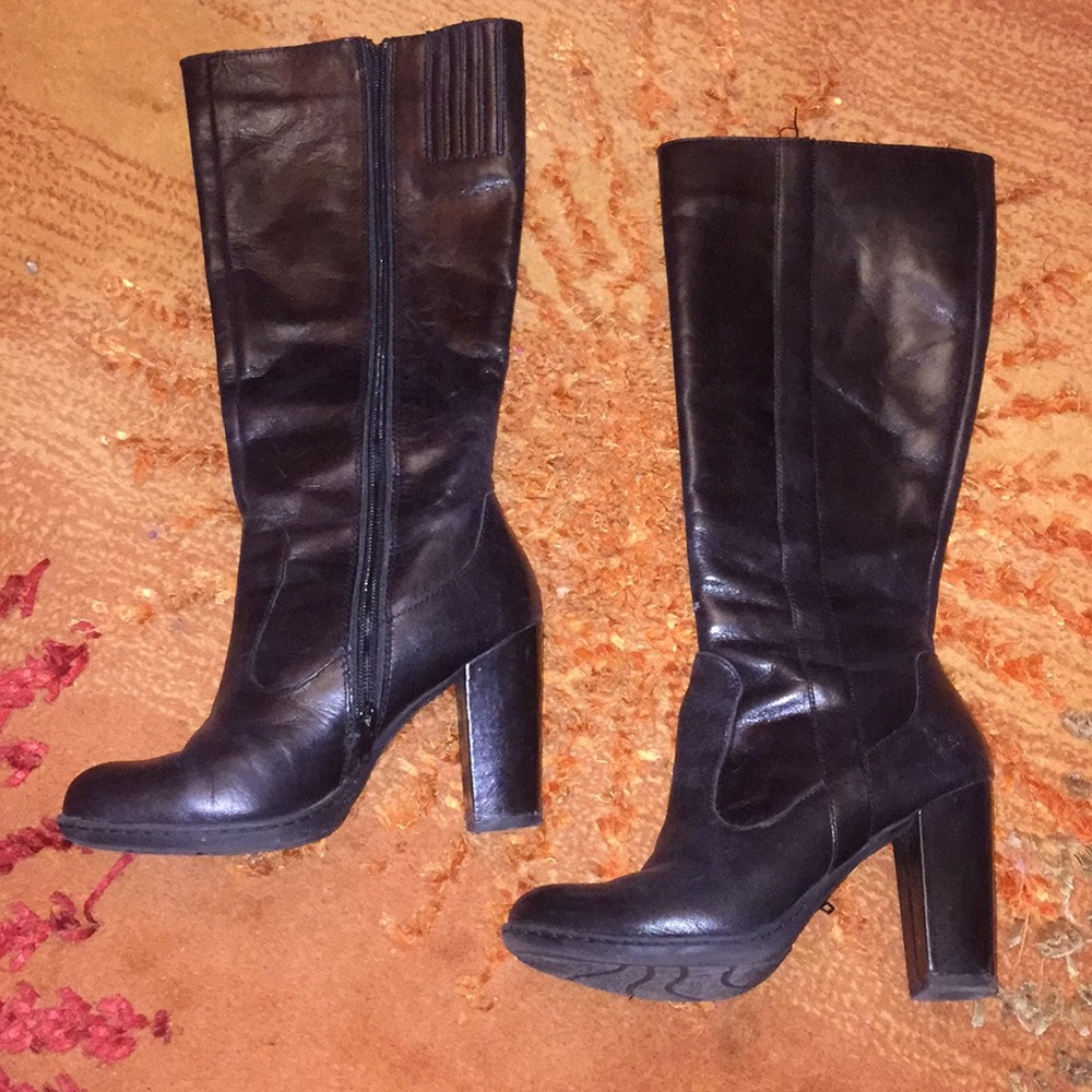 BOC Jenuine leather black boots size 6.5