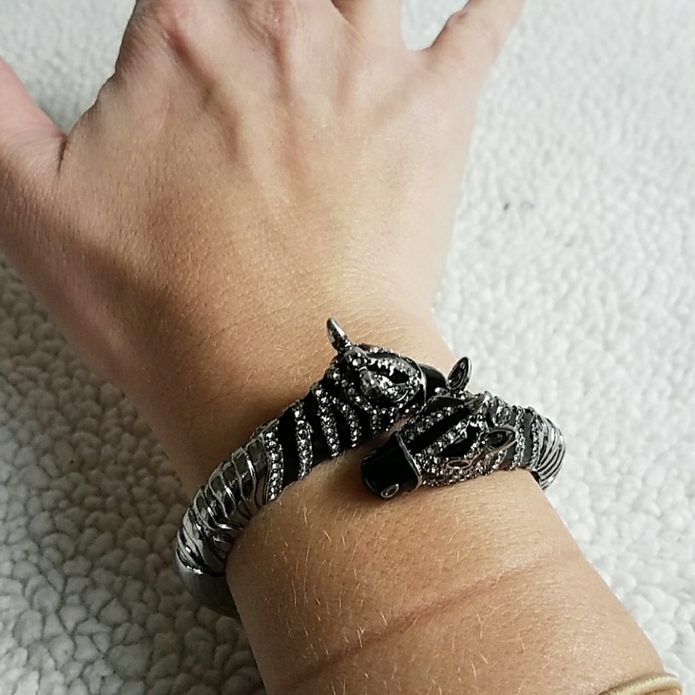 Zebra Cuff - Picture 4 of 4