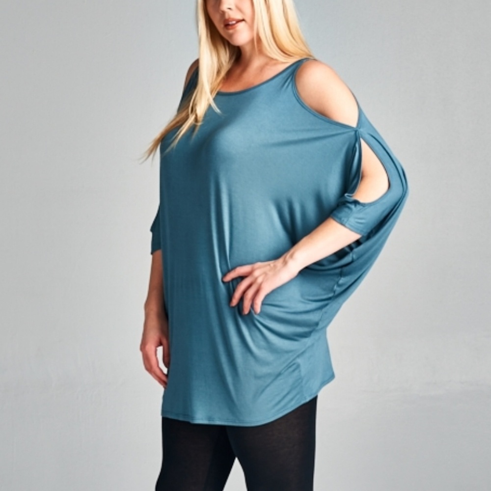 Flattering plus size three quarter sleeve tunic