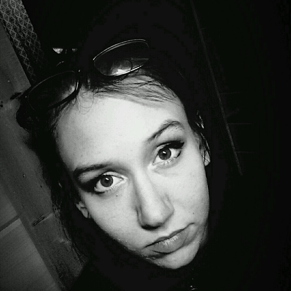 Meet your Posher, Samantha - Picture 1 of 1