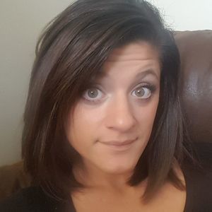 Meet your Posher, Caitlin