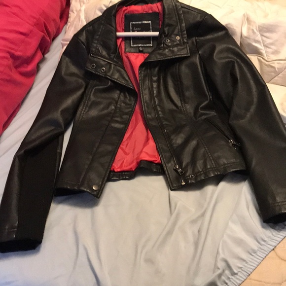 Cropped pleather jacket - Picture 1 of 4