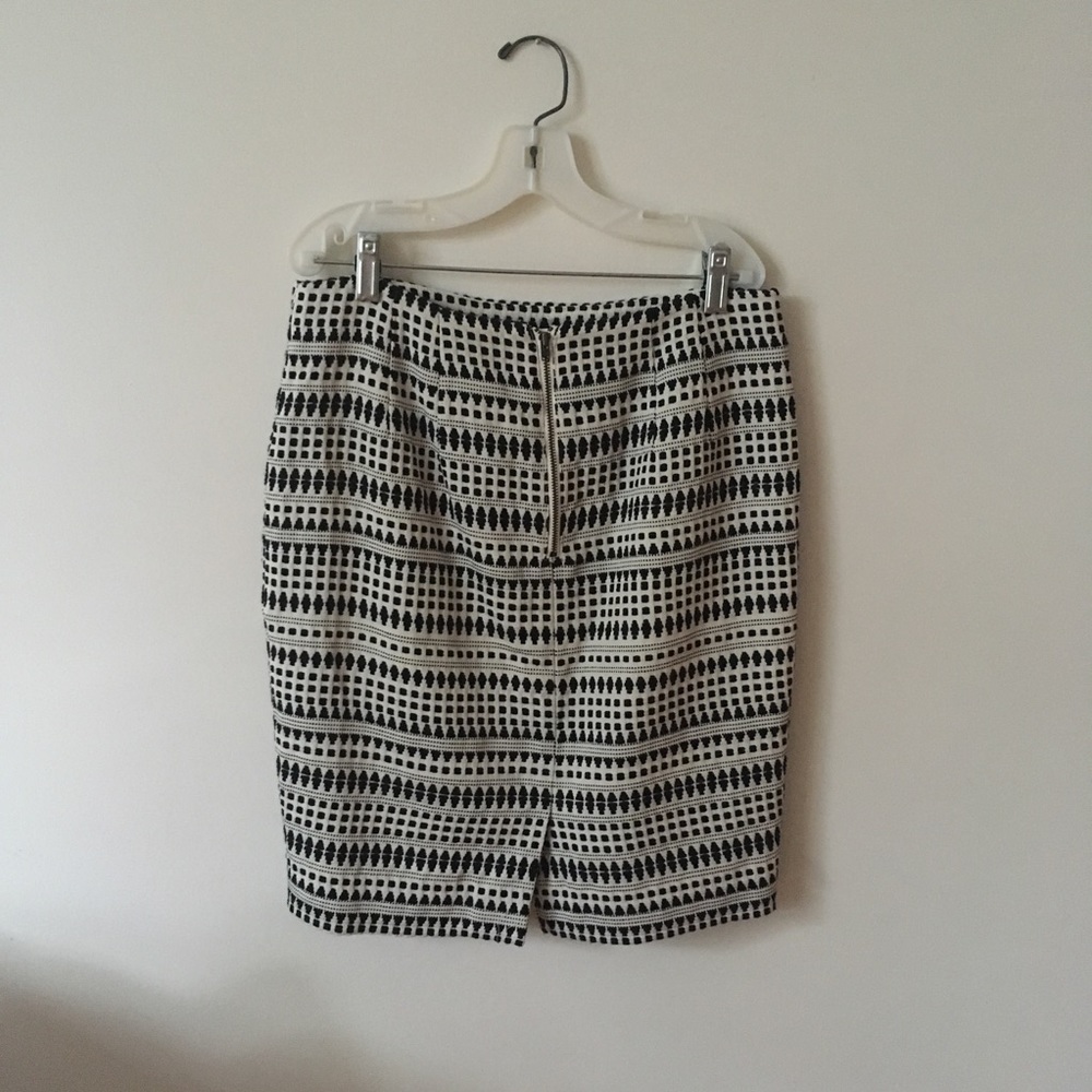 Ann Taylor Loft Pencil Skirt - Picture 2 of 5