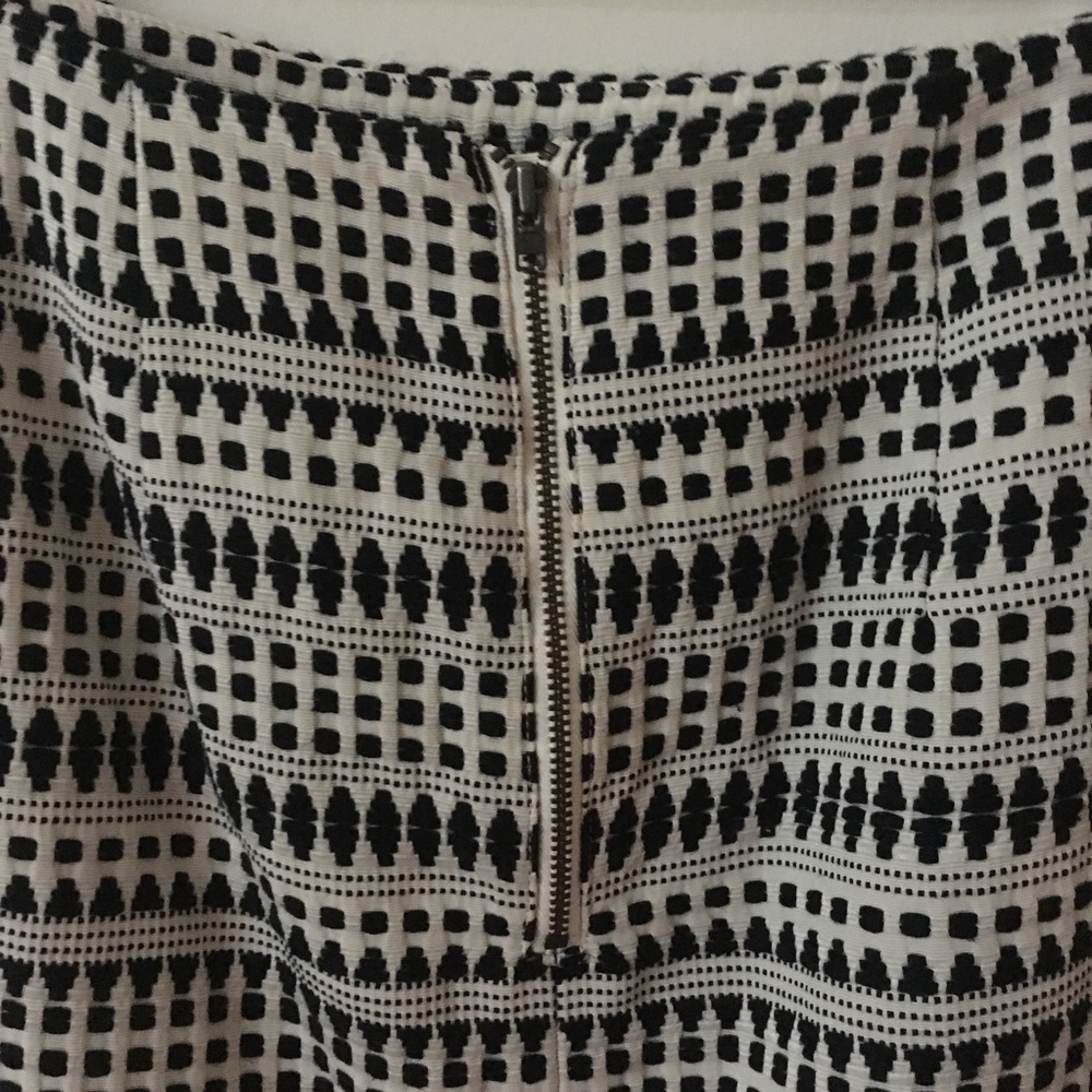 Ann Taylor Loft Pencil Skirt - Picture 3 of 5
