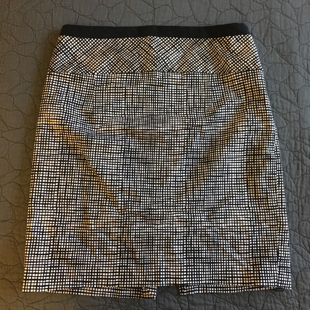 Express Design Studio Pencil Skirt SZ 10