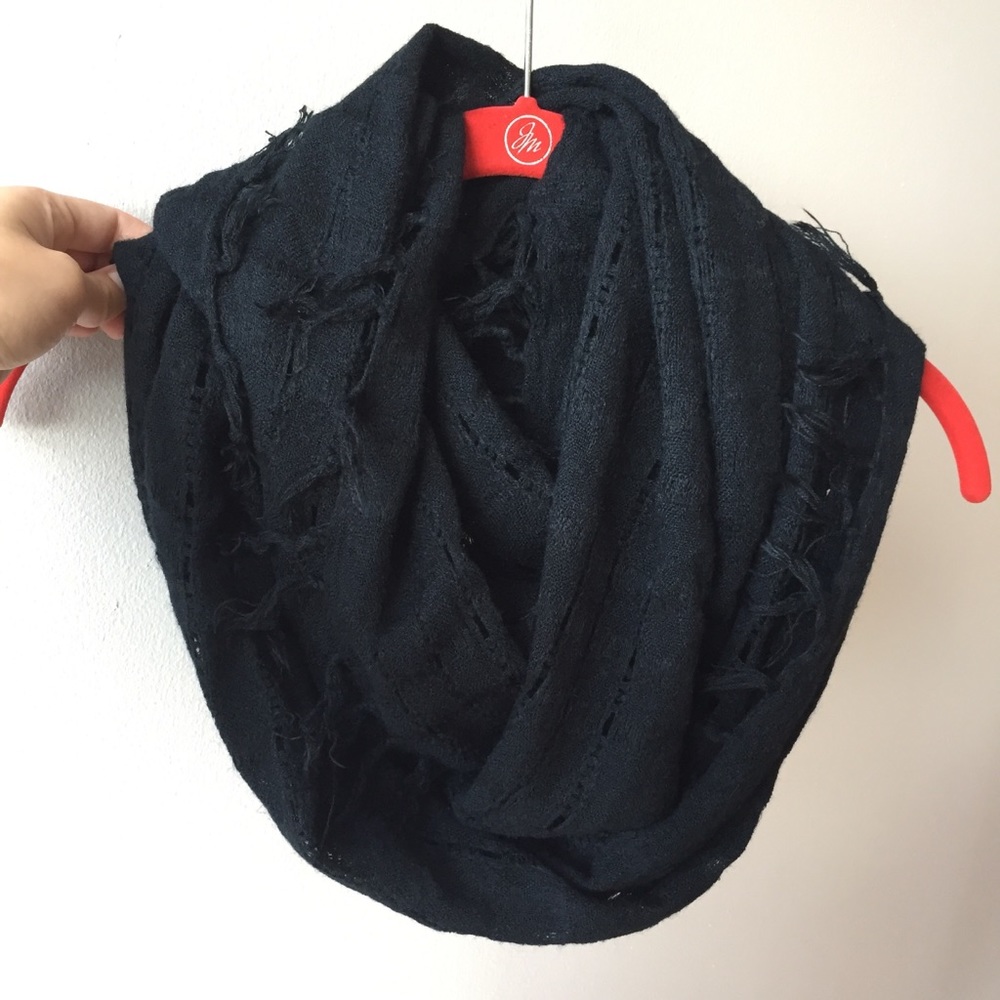 NWOT Steve Madden scarf