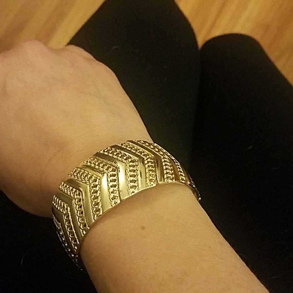 Gold bracelet