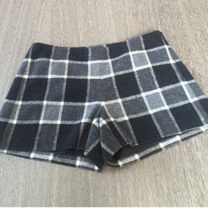 NWT Theory Gray Check Plaid Shorts
