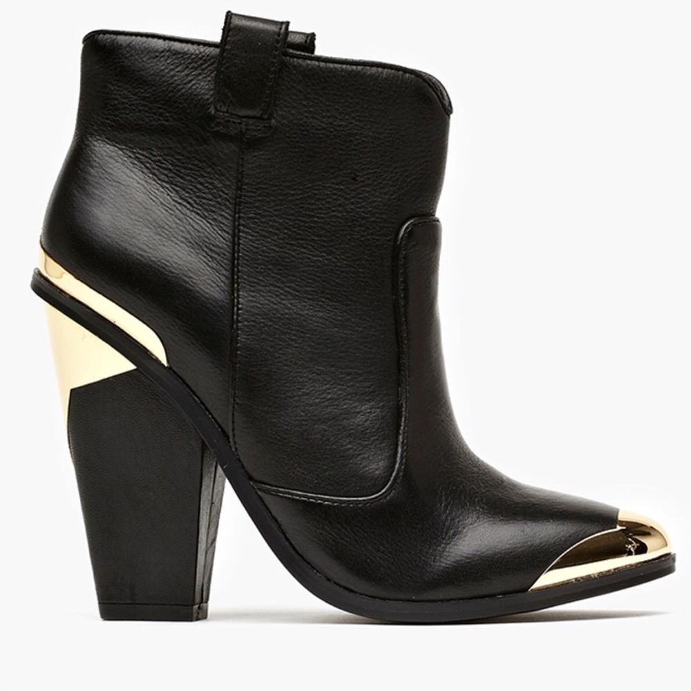 Amazing Condition Dolce Vita Booties