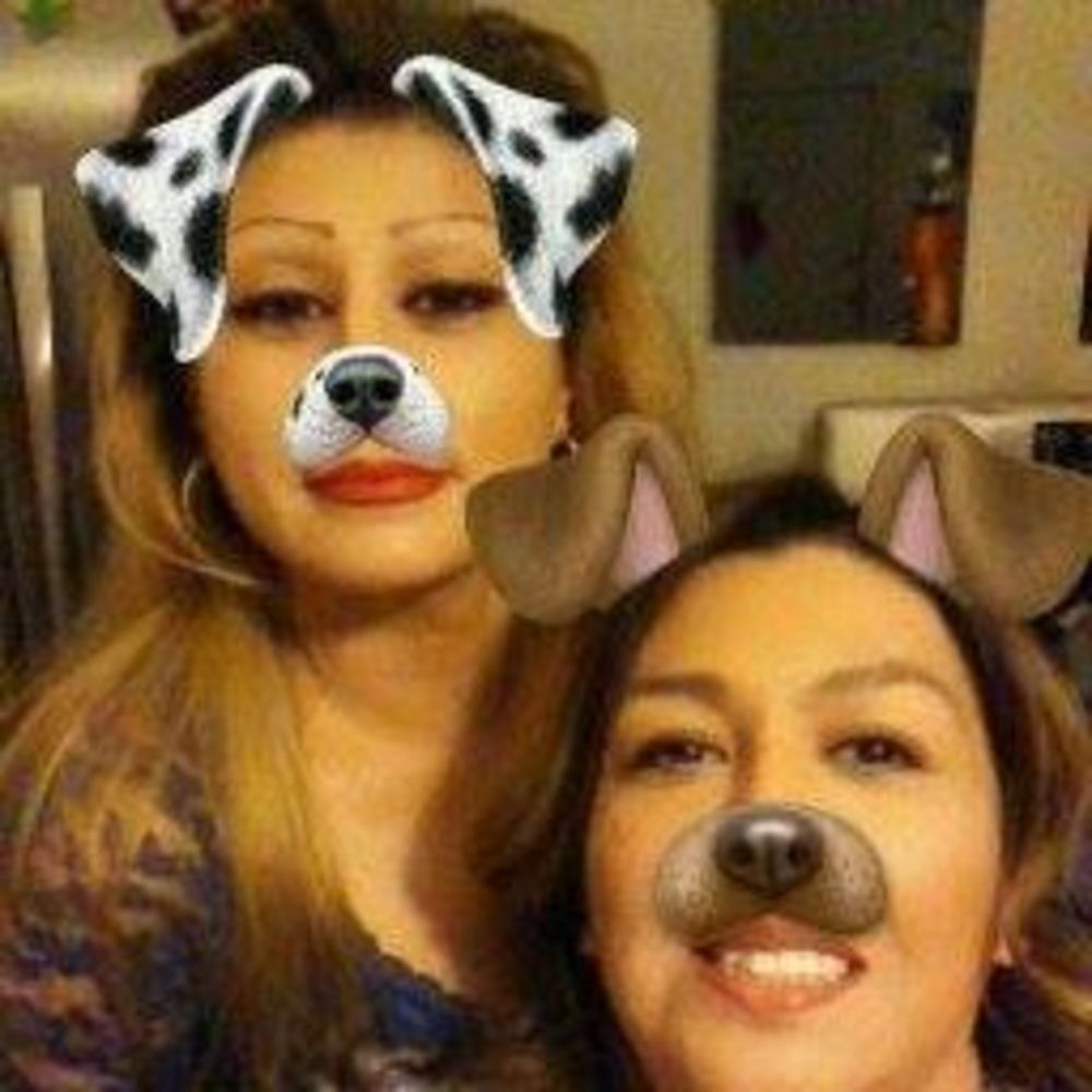 Meet your Posher, Crystal