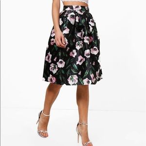 Boohoo midi flare skirt