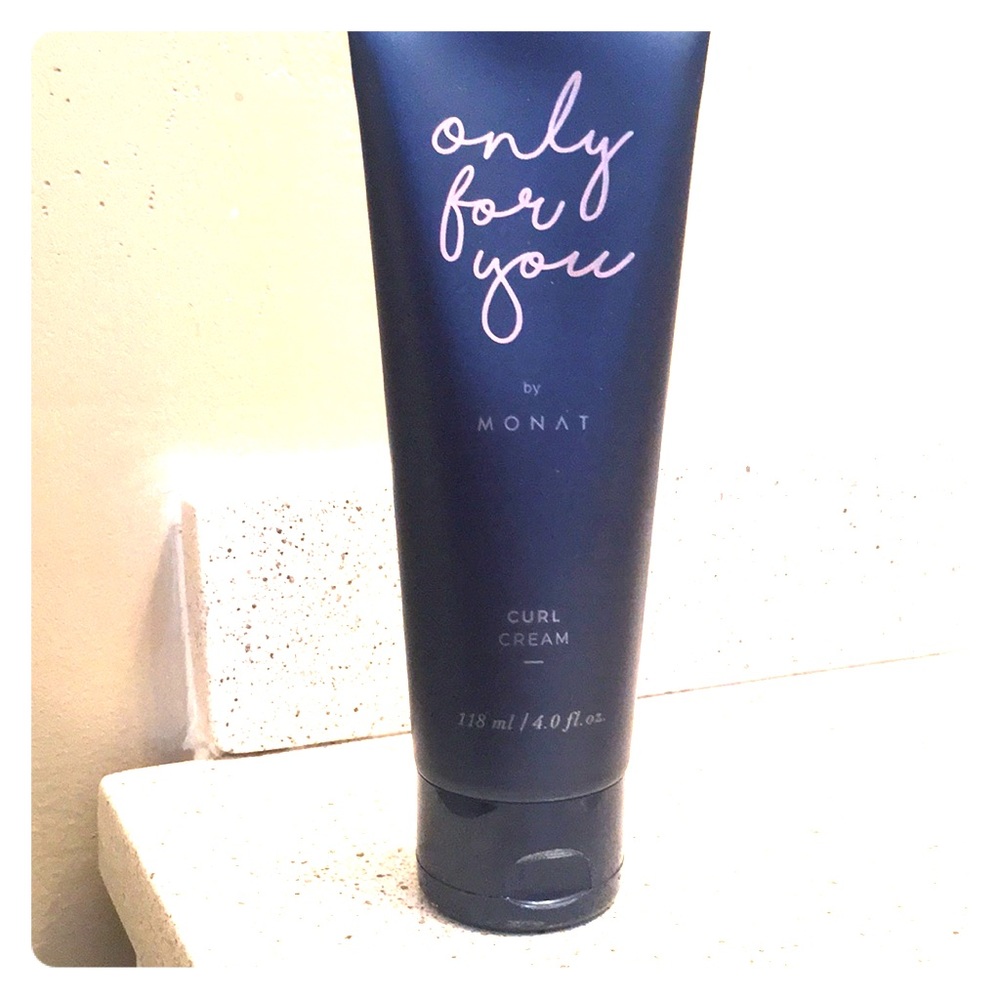 Monat Curl Cream