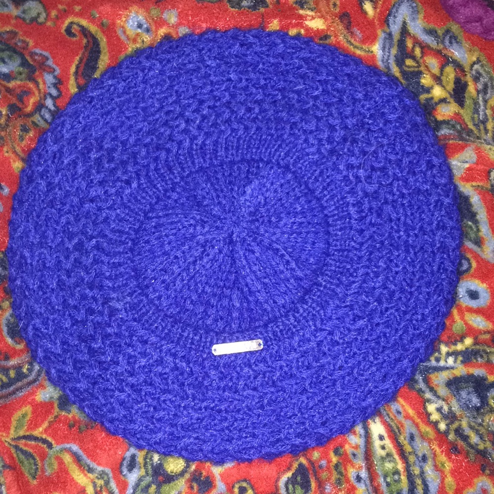 Ralph Lauren blue knit beret hat.