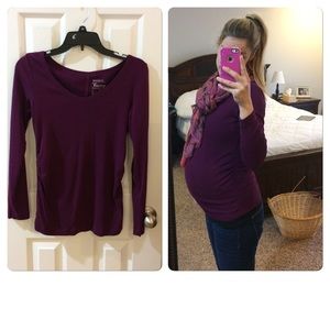 GAP Maternity shirt