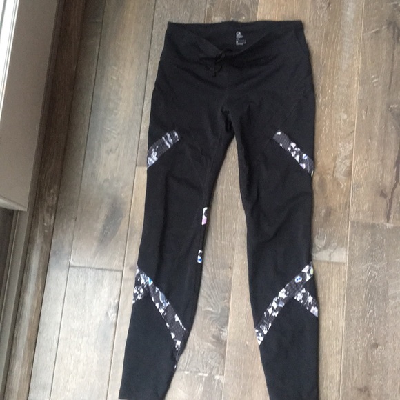 GAP Pants - Gap work out Leggings size small