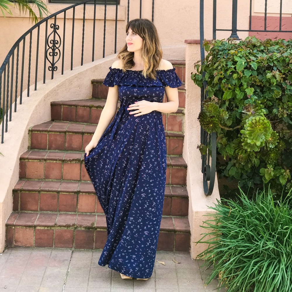 Vintage 70’s maxi dress. Fully lined!