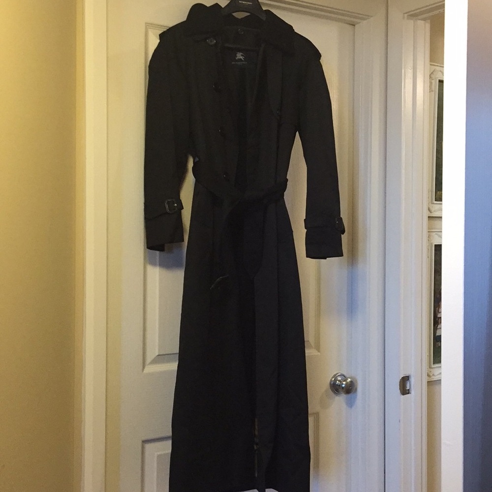 BURBERRY Trench Coat