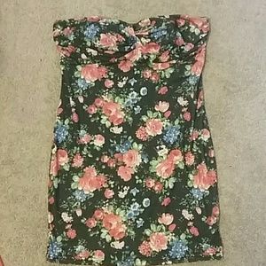 Strapless dress