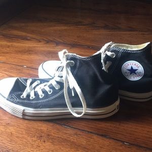 Black Converse