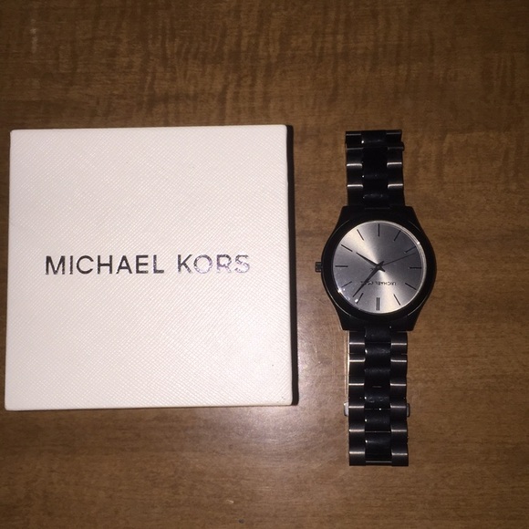 Michael kors watch - Picture 1 of 4
