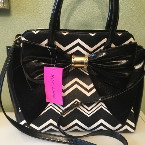 BETSEY JOHNSON Handbags - NWT BETSEY JOHNSON black and white purse w/bow