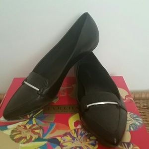 Calvin Klein Branna Black Pointed Toe Flats!