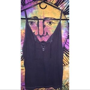 Crisscross dark gray ribbed tank