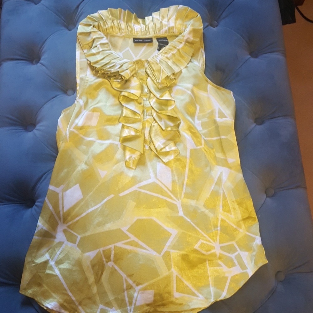 New York and Company sleeveless dress shirt