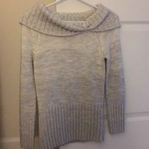 Super soft, warm pretty sweater